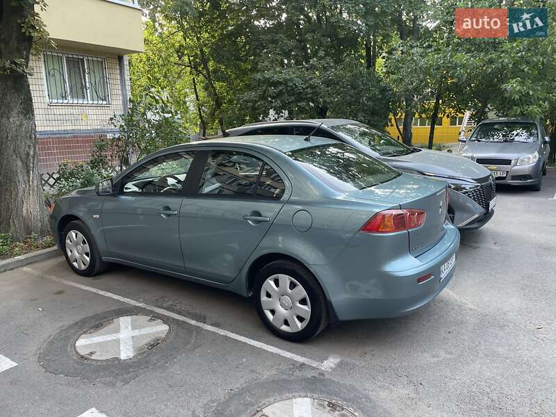 Хэтчбек Mitsubishi Lancer 2007 в Днепре