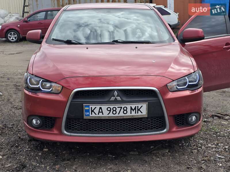 Mitsubishi Lancer 2013