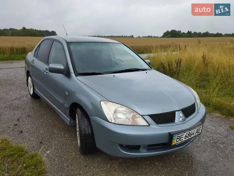 Mitsubishi Lancer