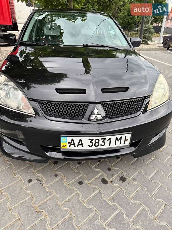 Седан Mitsubishi Lancer 2007 в Черновцах