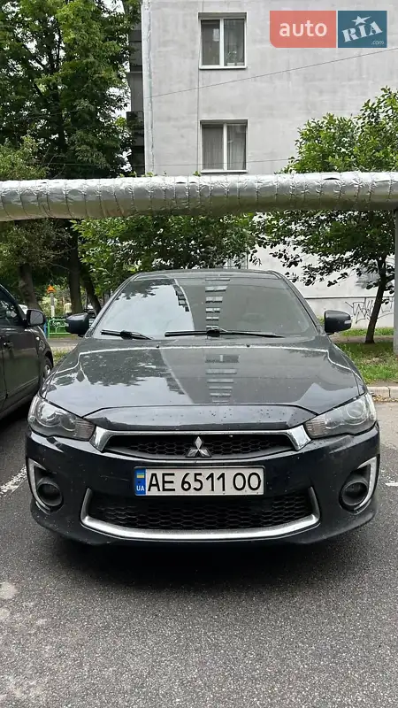Mitsubishi Lancer