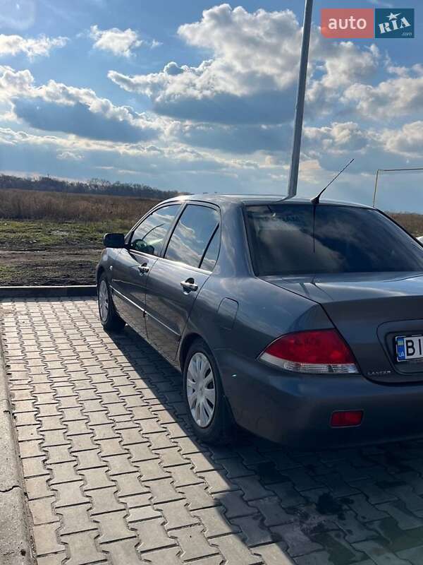 Универсал Mitsubishi Lancer 2006 в Карловке