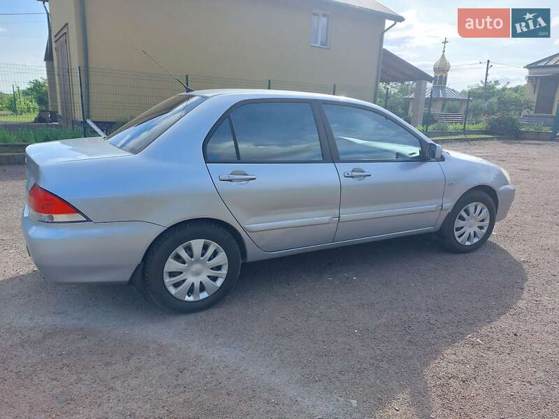 Седан Mitsubishi Lancer 2008 в Луцке