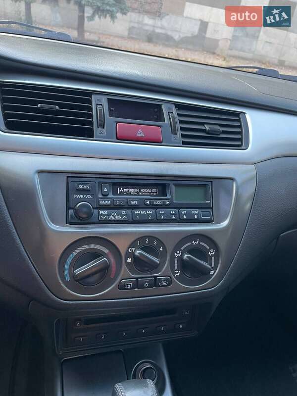 Седан Mitsubishi Lancer 2007 в Николаеве