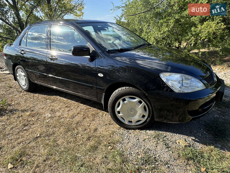 Седан Mitsubishi Lancer 2009 в Днепре