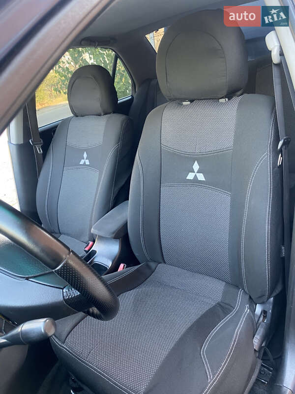 Седан Mitsubishi Lancer 2007 в Запорожье