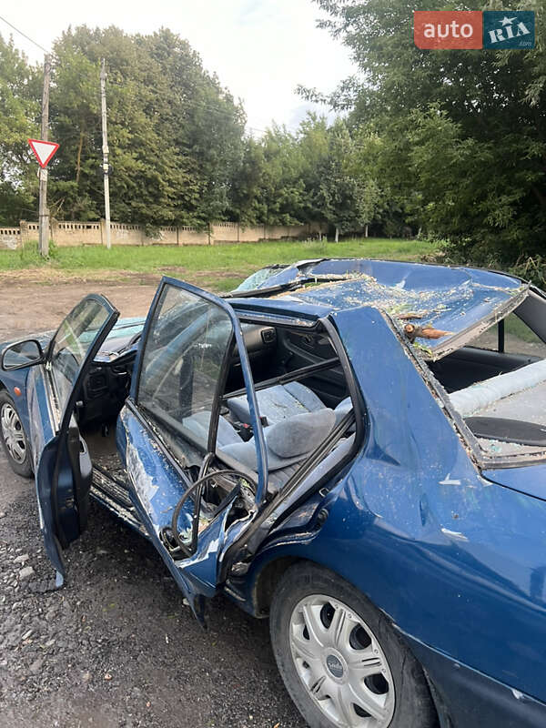 Седан Mitsubishi Lancer 1993 в Виннице