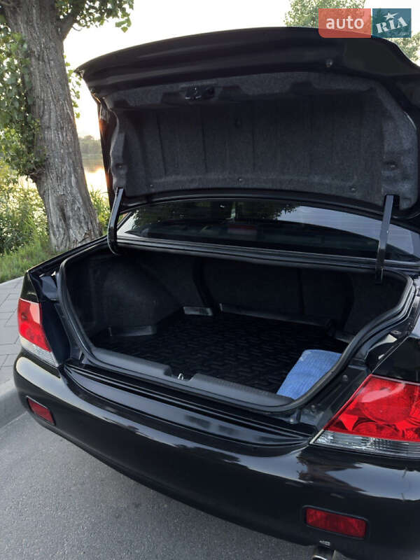 Седан Mitsubishi Lancer 2007 в Василькове