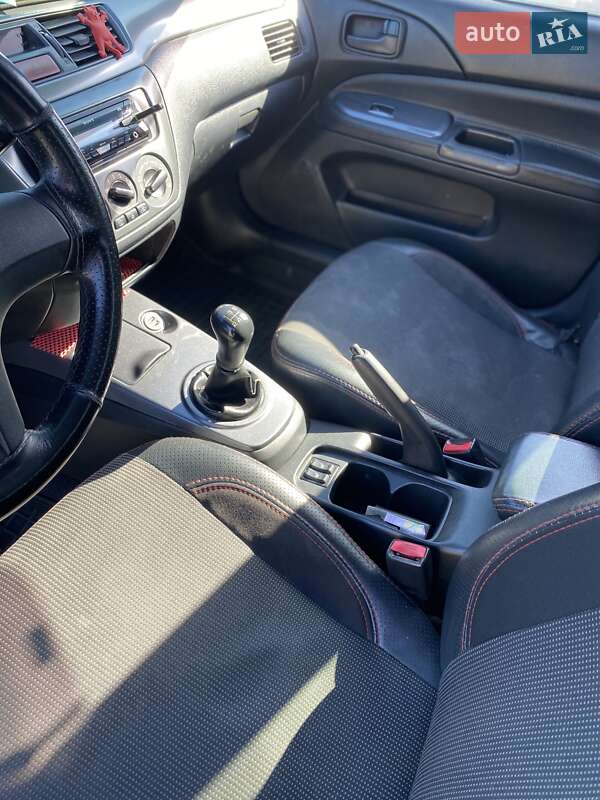 Седан Mitsubishi Lancer 2007 в Киеве