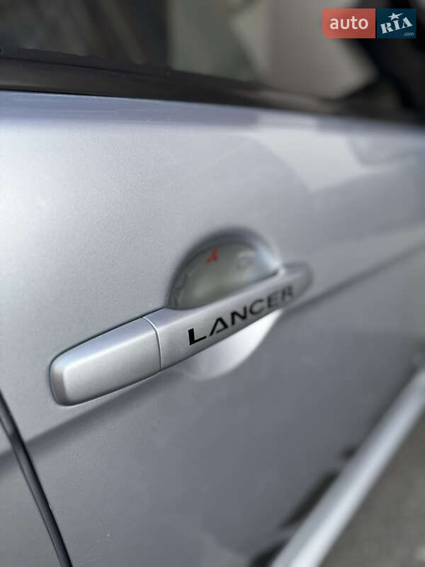 Седан Mitsubishi Lancer 2007 в Днепре