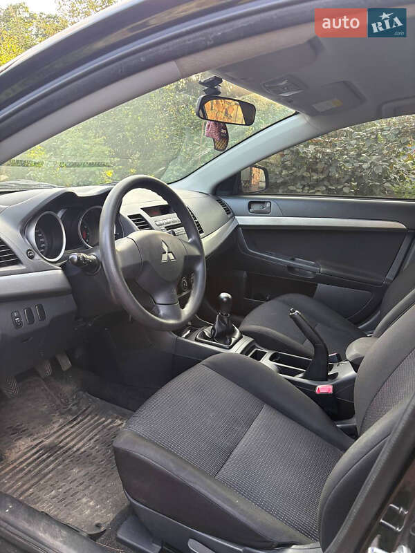 Седан Mitsubishi Lancer 2007 в Киеве