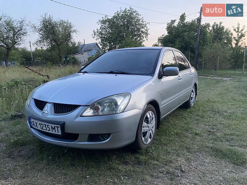 Седан Mitsubishi Lancer 2003 в Харькове