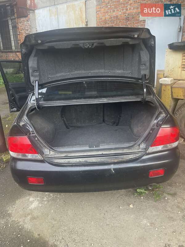 Седан Mitsubishi Lancer 2005 в Львове