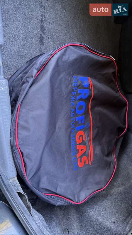 Седан Mitsubishi Lancer 2005 в Ужгороді