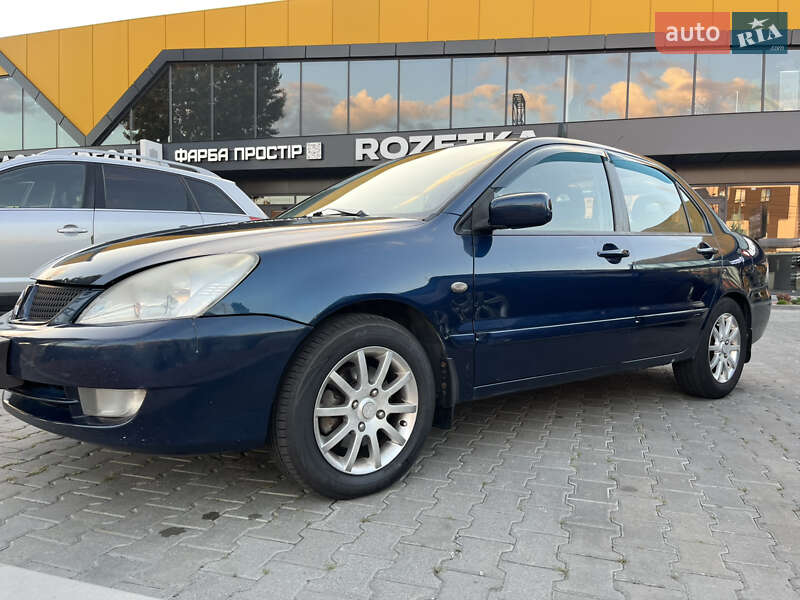 Седан Mitsubishi Lancer 2006 в Вишневом
