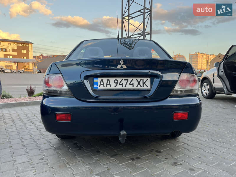 Седан Mitsubishi Lancer 2006 в Вишневом