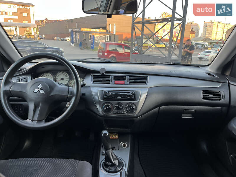 Седан Mitsubishi Lancer 2006 в Вишневом
