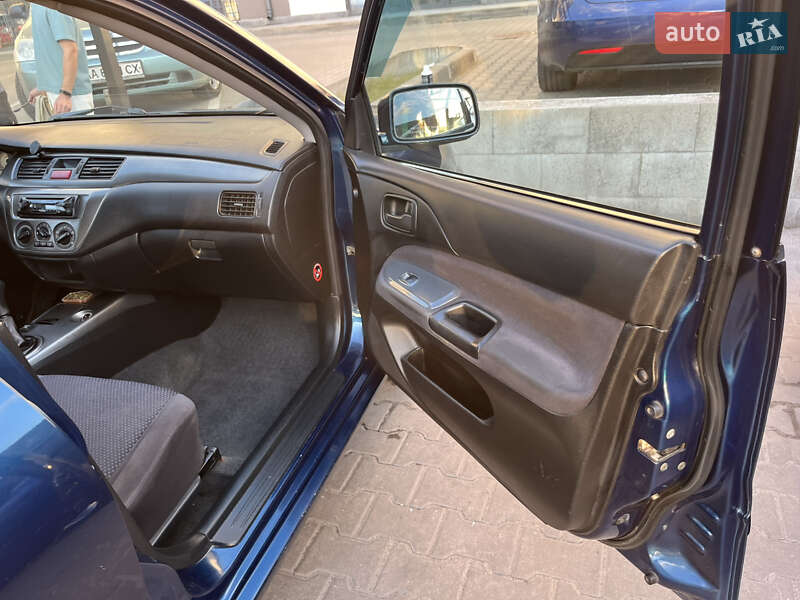 Седан Mitsubishi Lancer 2006 в Вишневом