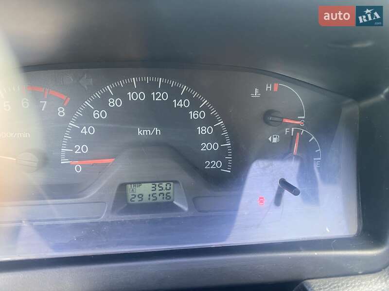Седан Mitsubishi Lancer 2004 в Коломые