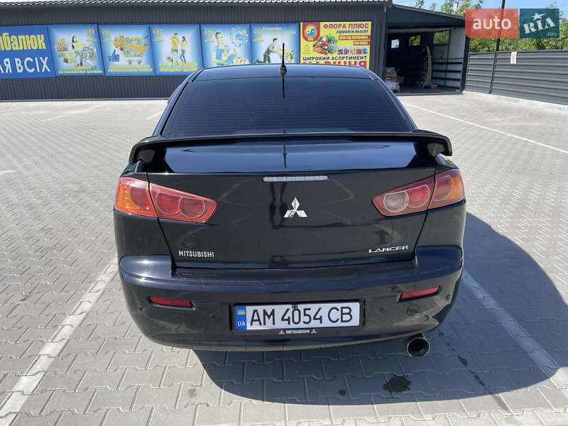 Седан Mitsubishi Lancer 2008 в Киеве