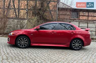 Седан Mitsubishi Lancer 2017 в 