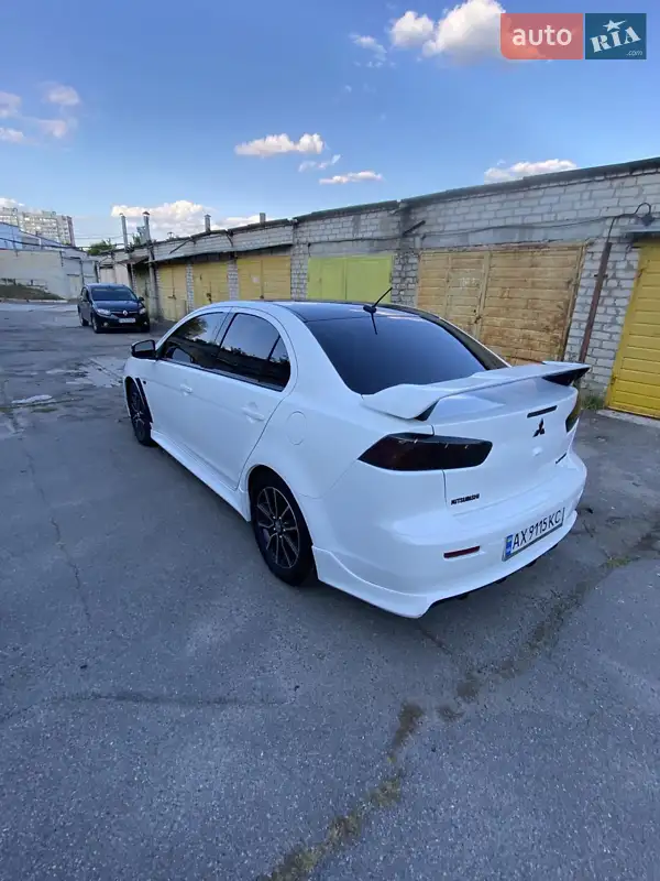 Mitsubishi Lancer 2016