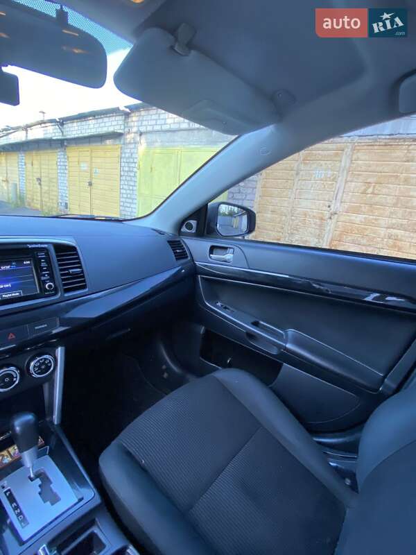 Седан Mitsubishi Lancer 2016 в Харькове