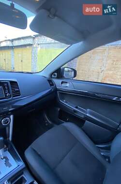 Седан Mitsubishi Lancer 2016 в 