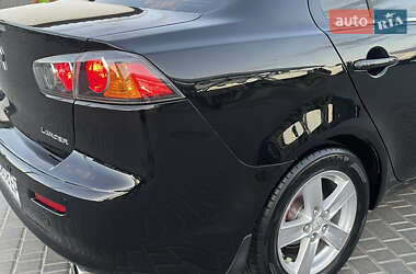 Седан Mitsubishi Lancer 2011 в 