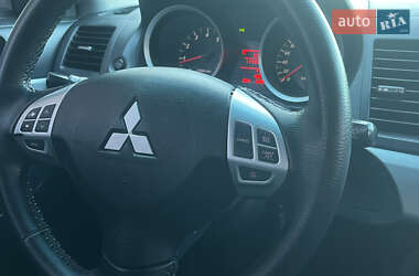 Седан Mitsubishi Lancer 2011 в 