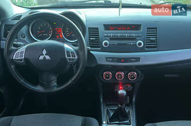 Седан Mitsubishi Lancer 2011 в 