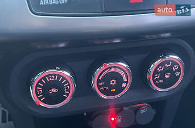 Седан Mitsubishi Lancer 2011 в 