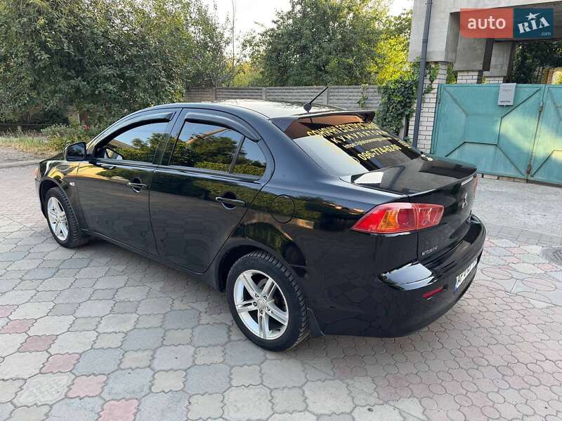 Седан Mitsubishi Lancer 2008 в Запорожье