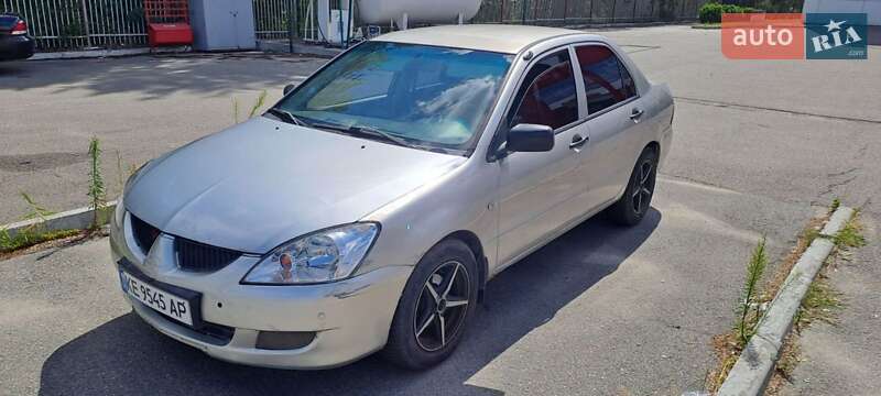 Седан Mitsubishi Lancer 2005 в Днепре