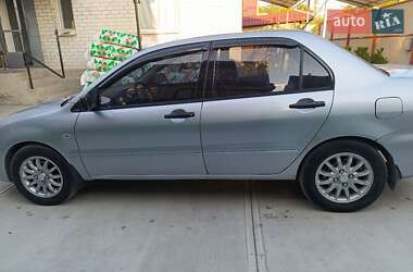 Седан Mitsubishi Lancer 2004 в 