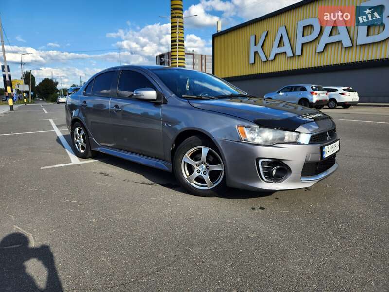 Седан Mitsubishi Lancer 2017 в Киеве