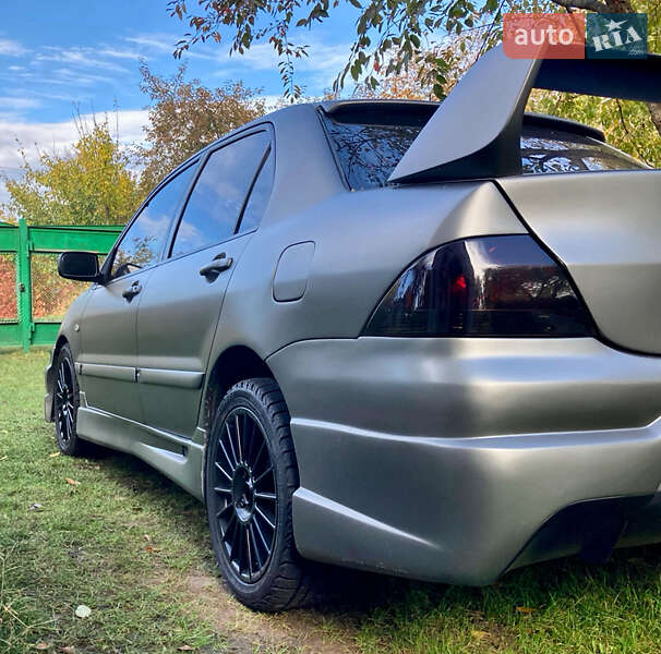 Седан Mitsubishi Lancer 2006 в Киеве