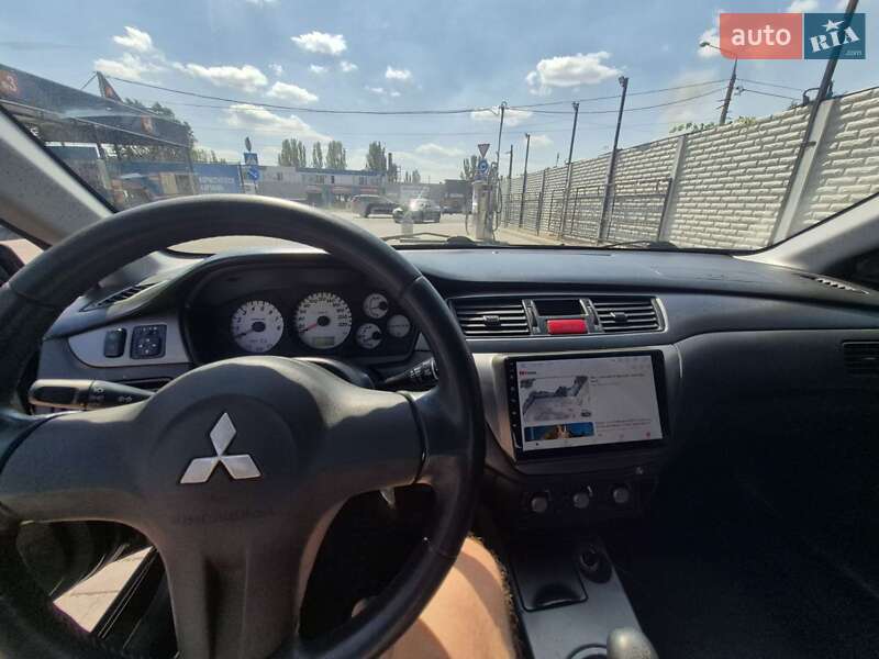Седан Mitsubishi Lancer 2006 в Запорожье