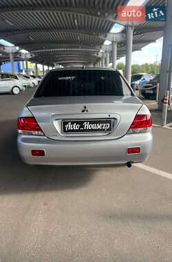 Седан Mitsubishi Lancer 2004 в 