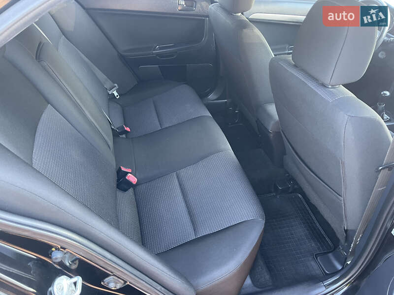 Седан Mitsubishi Lancer 2008 в Прилуках