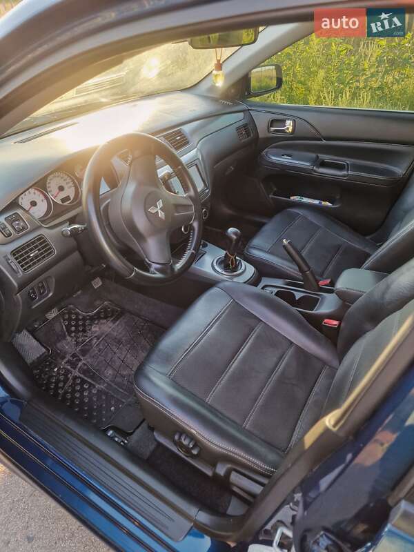 Седан Mitsubishi Lancer 2008 в Харькове