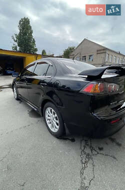 Седан Mitsubishi Lancer 2011 в 