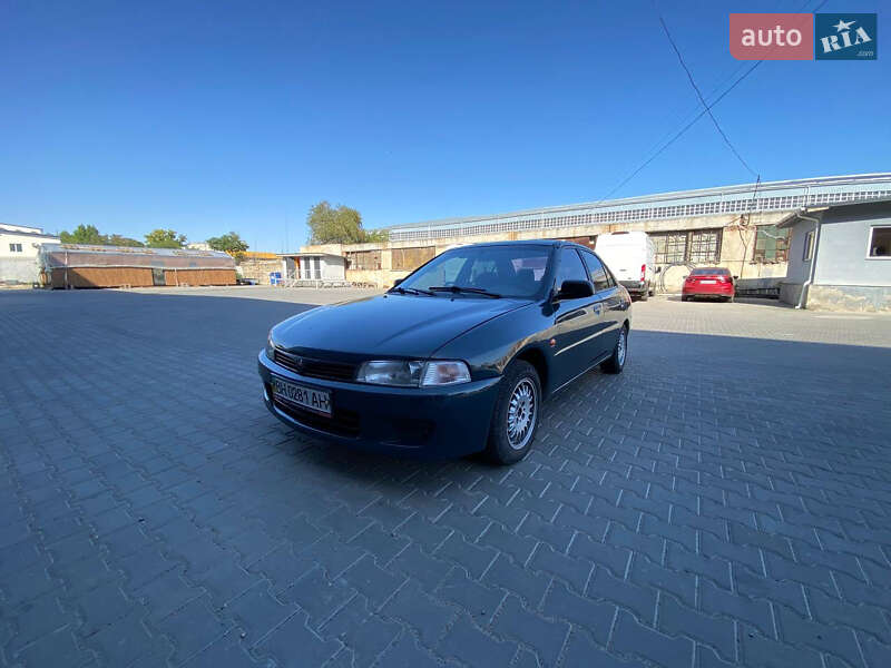 Седан Mitsubishi Lancer 1996 в 