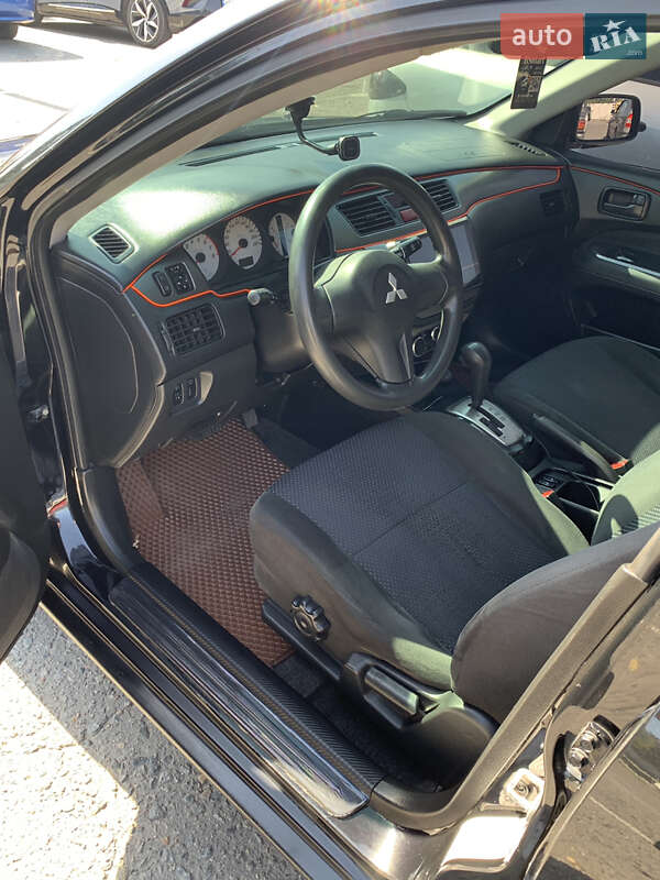 Седан Mitsubishi Lancer 2008 в Днепре