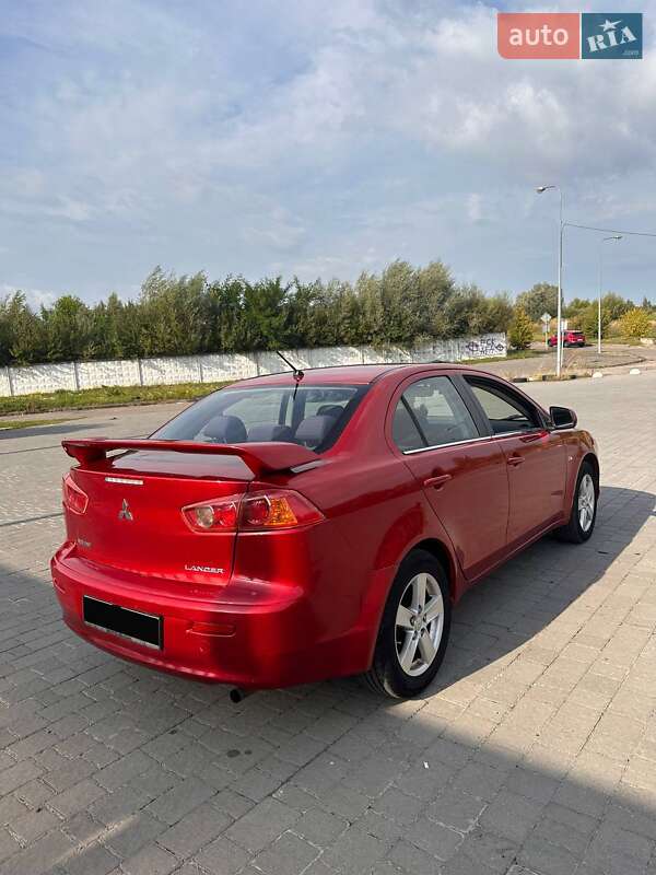 Седан Mitsubishi Lancer 2009 в Львове