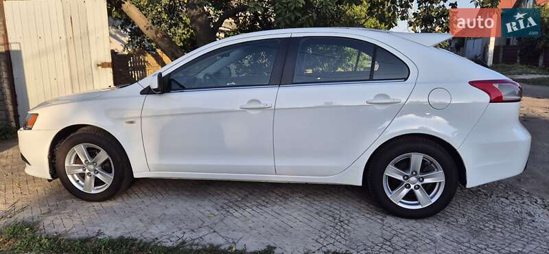 Хетчбек Mitsubishi Lancer 2009 в Кам'янському фото 3 Хетчбек Mitsubishi Lancer 2009 в Кам'янському
