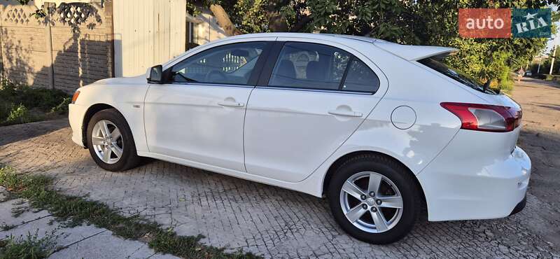 Хетчбек Mitsubishi Lancer 2009 в Кам'янському фото 4 Хетчбек Mitsubishi Lancer 2009 в Кам'янському