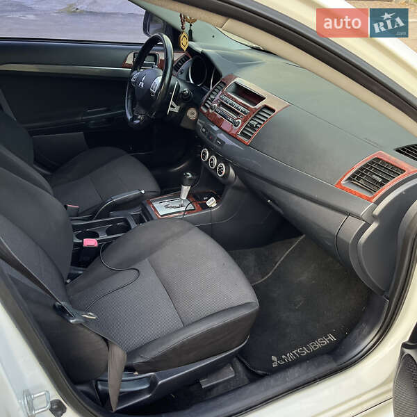 Седан Mitsubishi Lancer 2009 в Дніпрі фото 32 Седан Mitsubishi Lancer 2009 в Дніпрі