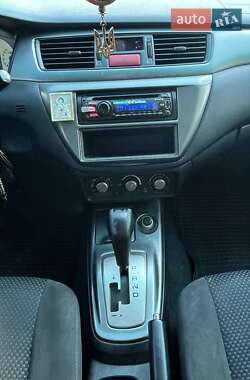 Седан Mitsubishi Lancer 2005 в 