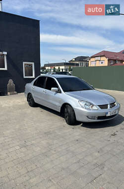 Седан Mitsubishi Lancer 2005 в Львове